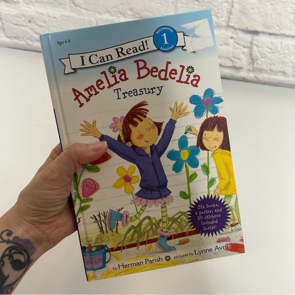 Amelia Bedelia Beginning Reading Level 1 I can Read Hard Cover Book - Picture 11 of 14